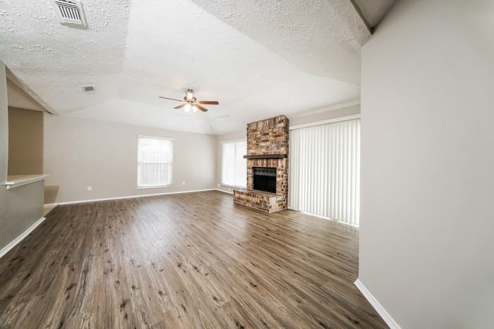 13323 Tara Oak Dr - Photo 4 of 21