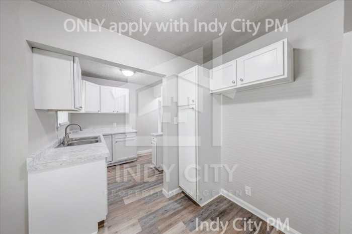 1019 S Holmes Ave - Photo 6 of 23