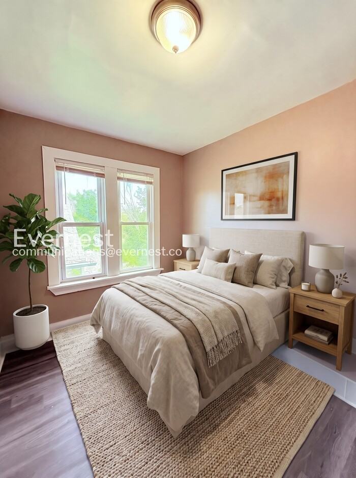 2541 Monterey St #3 - Photo 3 of 24