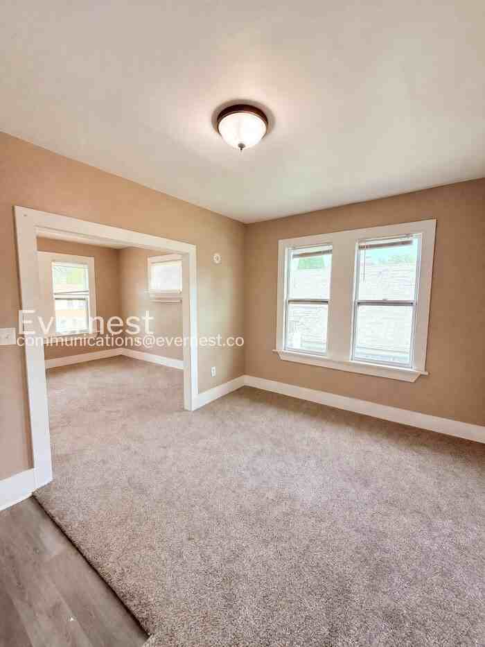 2541 Monterey St #3 - Photo 7 of 24