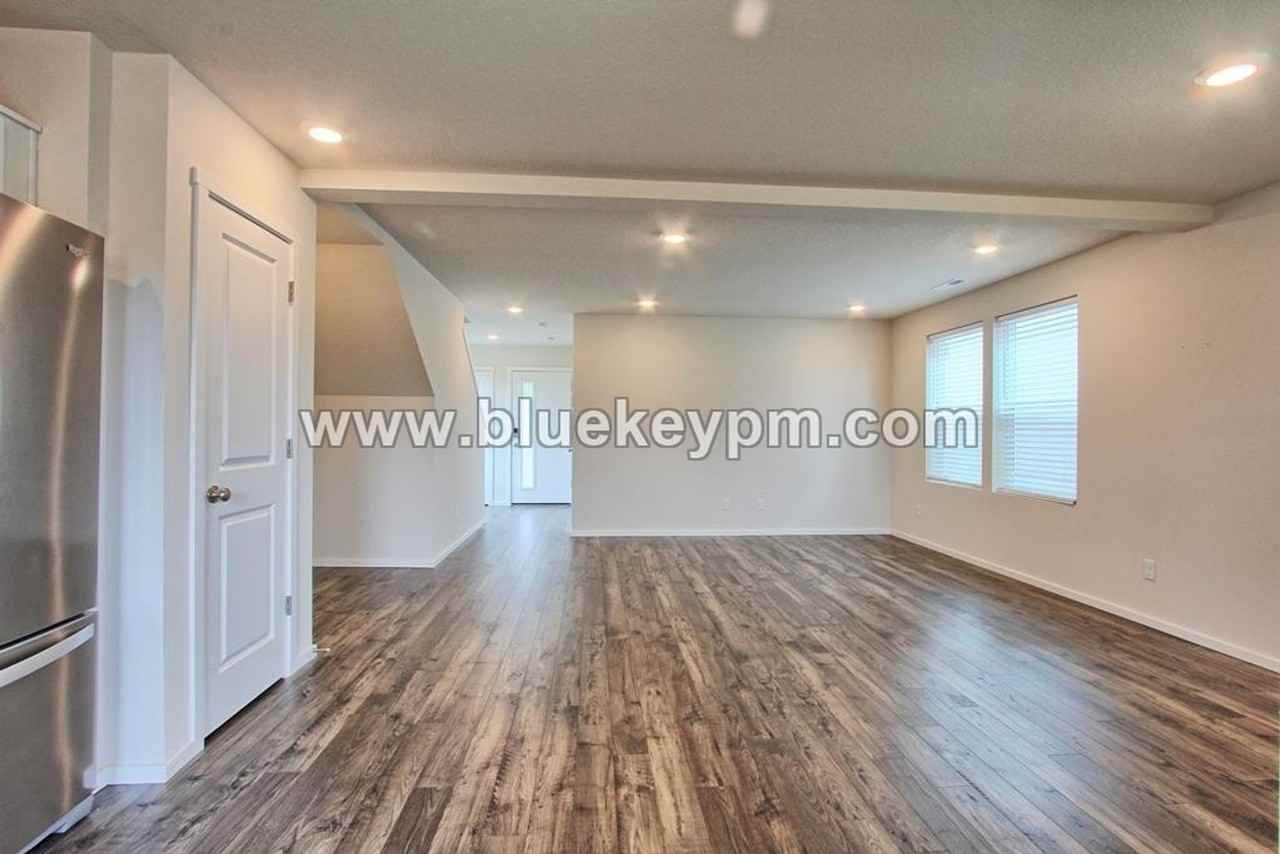 10312 Ne 79th Ct - Photo 6 of 14