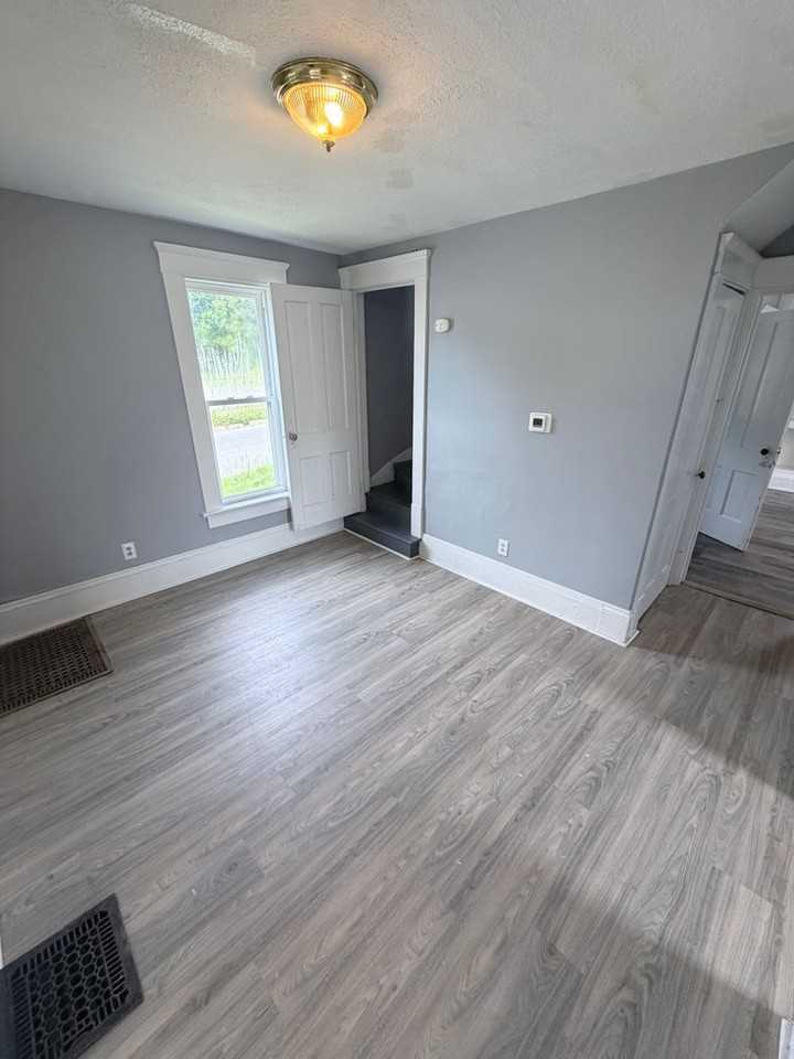 2301 East Ave - Photo 2 of 13