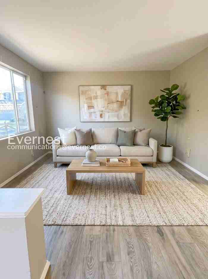 15181 E 118th Ave - Photo 2 of 5