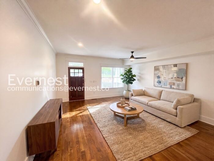 2905A Davis Ave - Photo 2 of 26