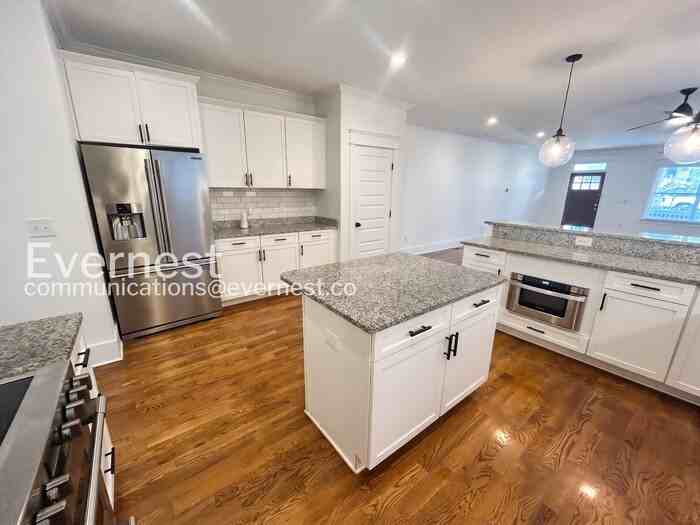 2905A Davis Ave - Photo 5 of 26