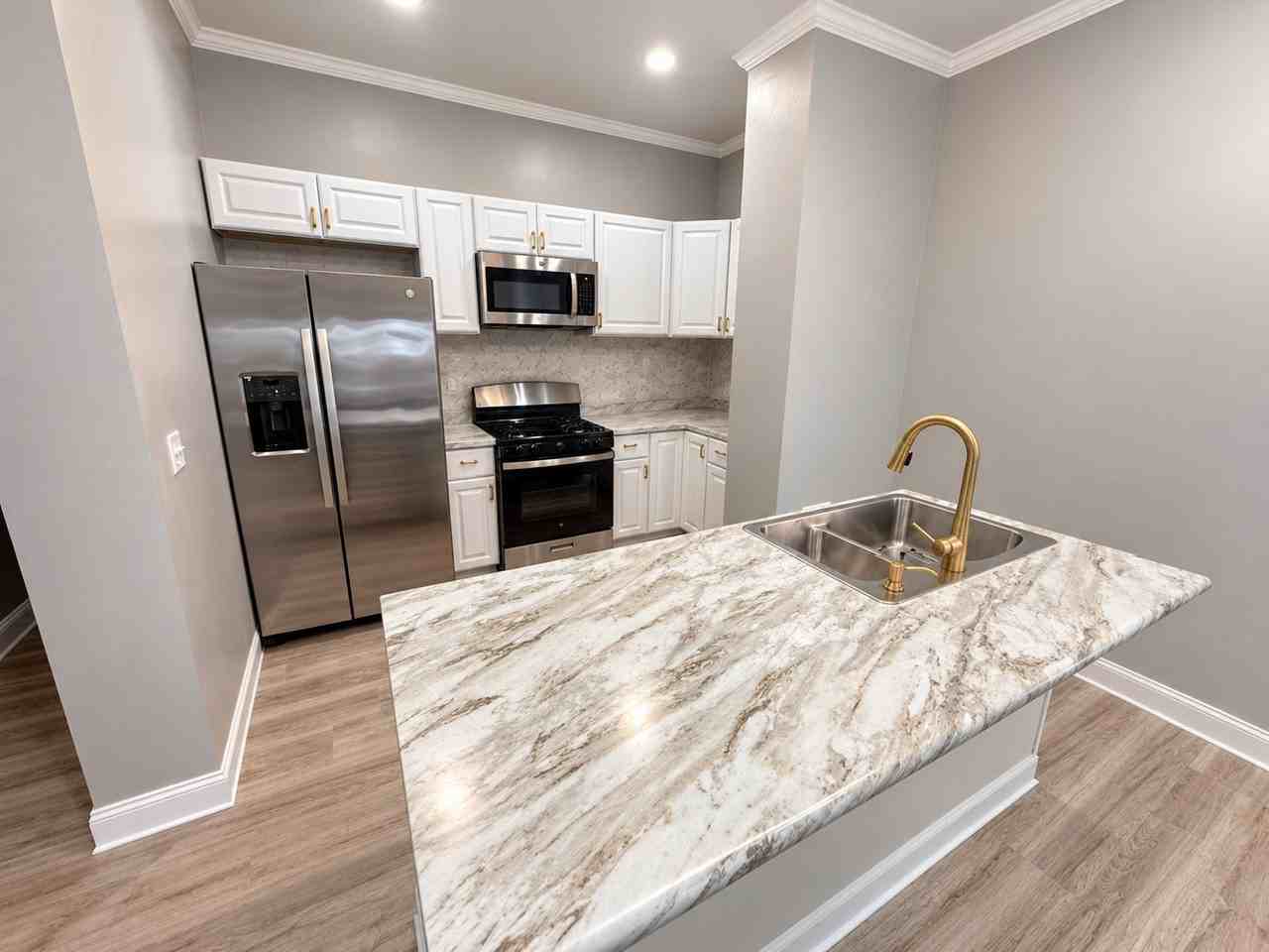 5031 Walnut Street - Photo 7 of 37