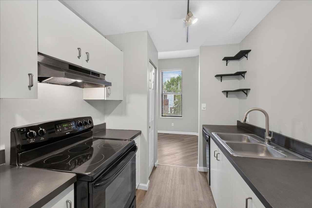 2223 Rutger St - Photo 6 of 17