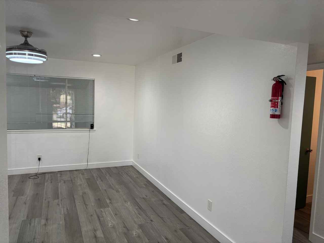 6920 Maita Cir - Photo 3 of 32