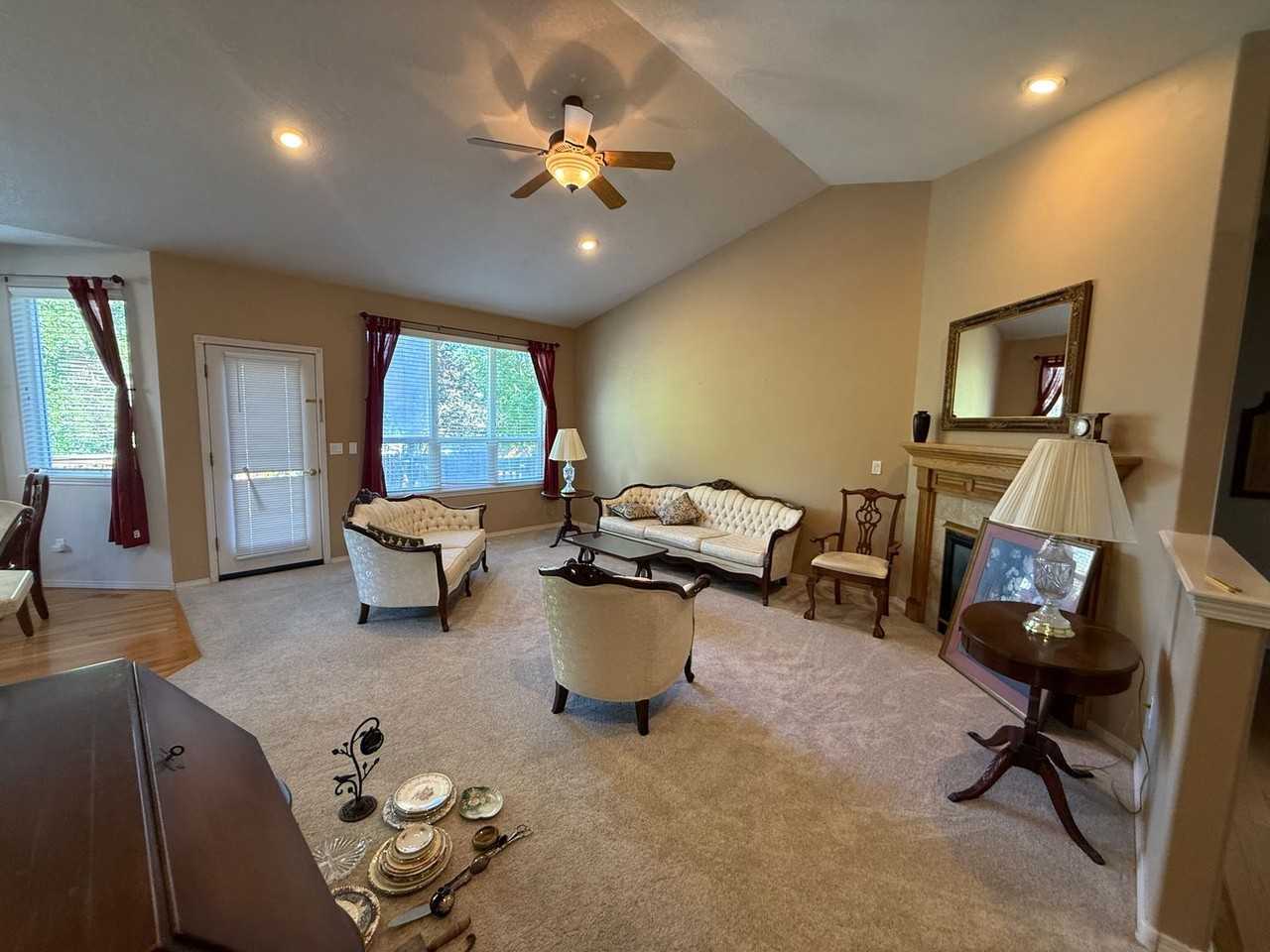 1000 Se Shadowood Dr - Photo 4 of 32