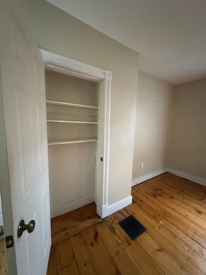 14 Boynton St - Photo 4 of 11