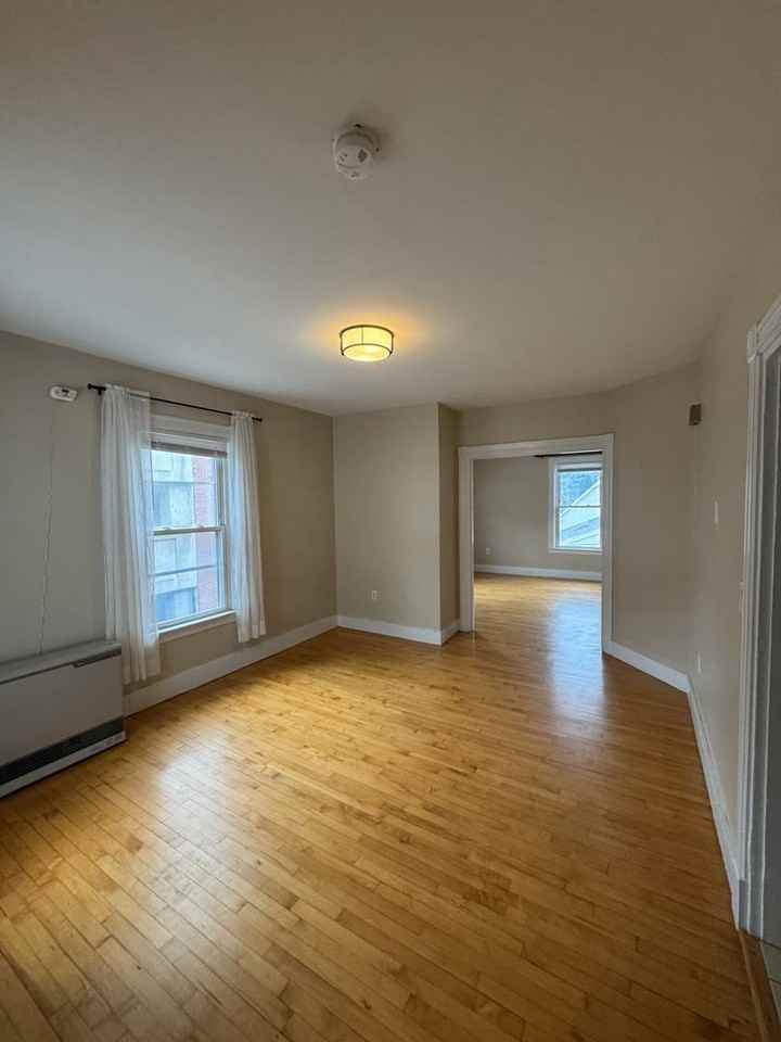 14 Boynton St - Photo 6 of 11