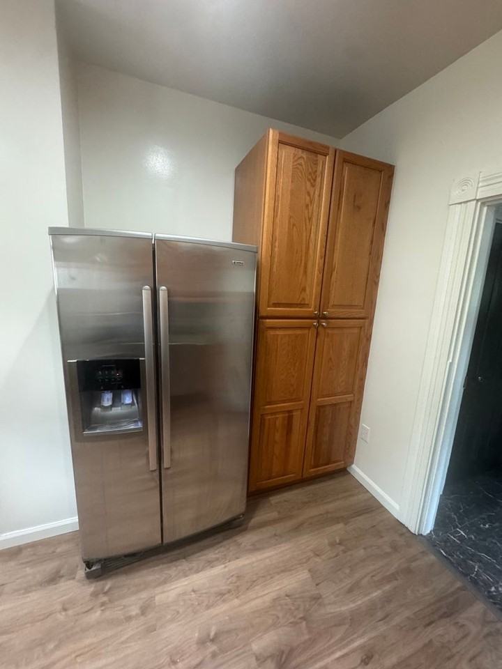 1302 Basin St - Photo 5 of 16