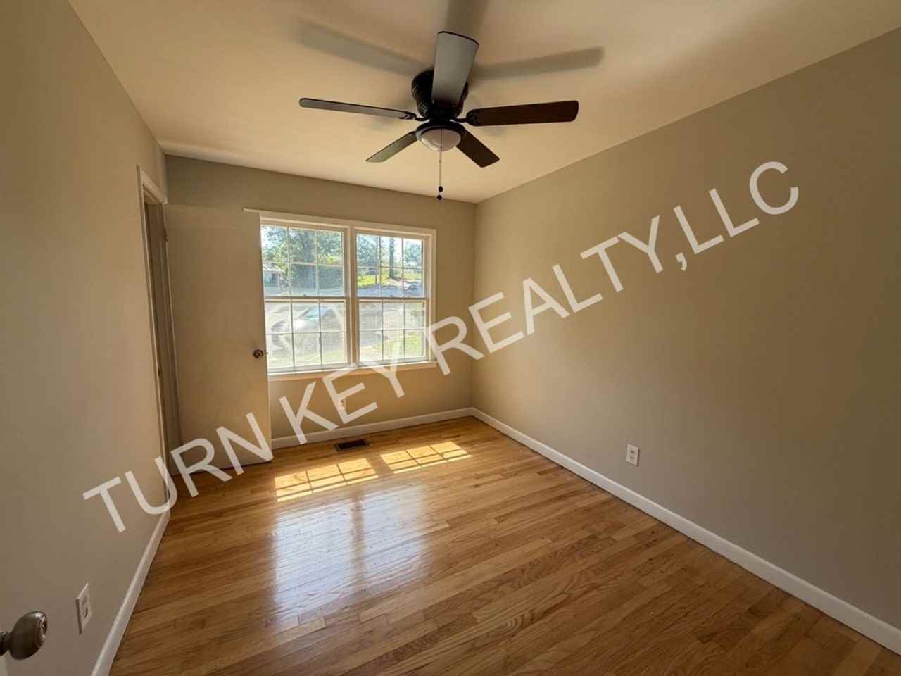 1812 Etowah Cir - Photo 6 of 11