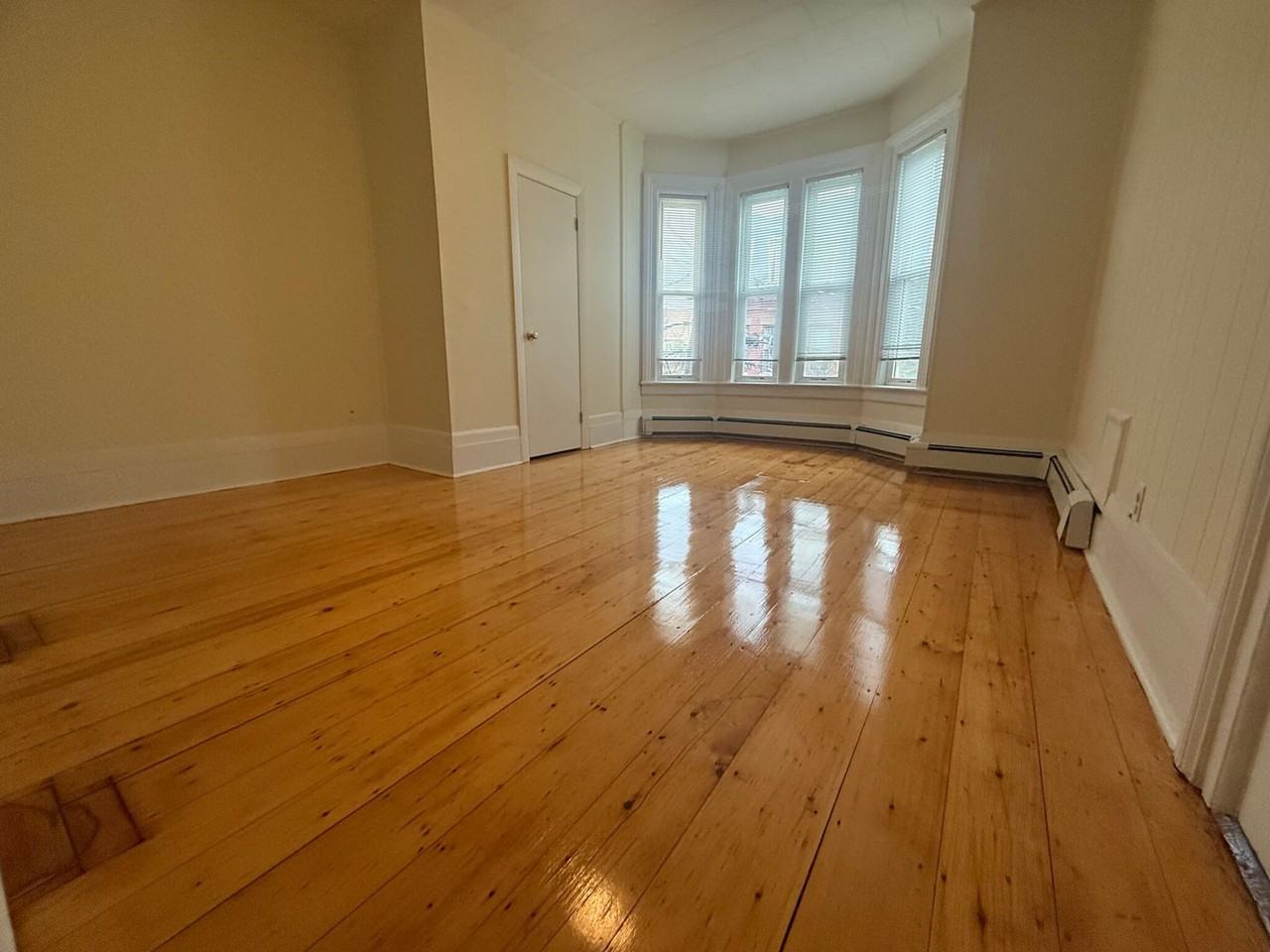 48 Florence St - Photo 2 of 13