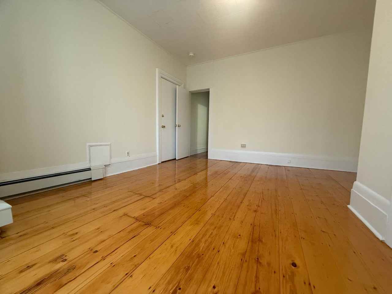 48 Florence St - Photo 6 of 13