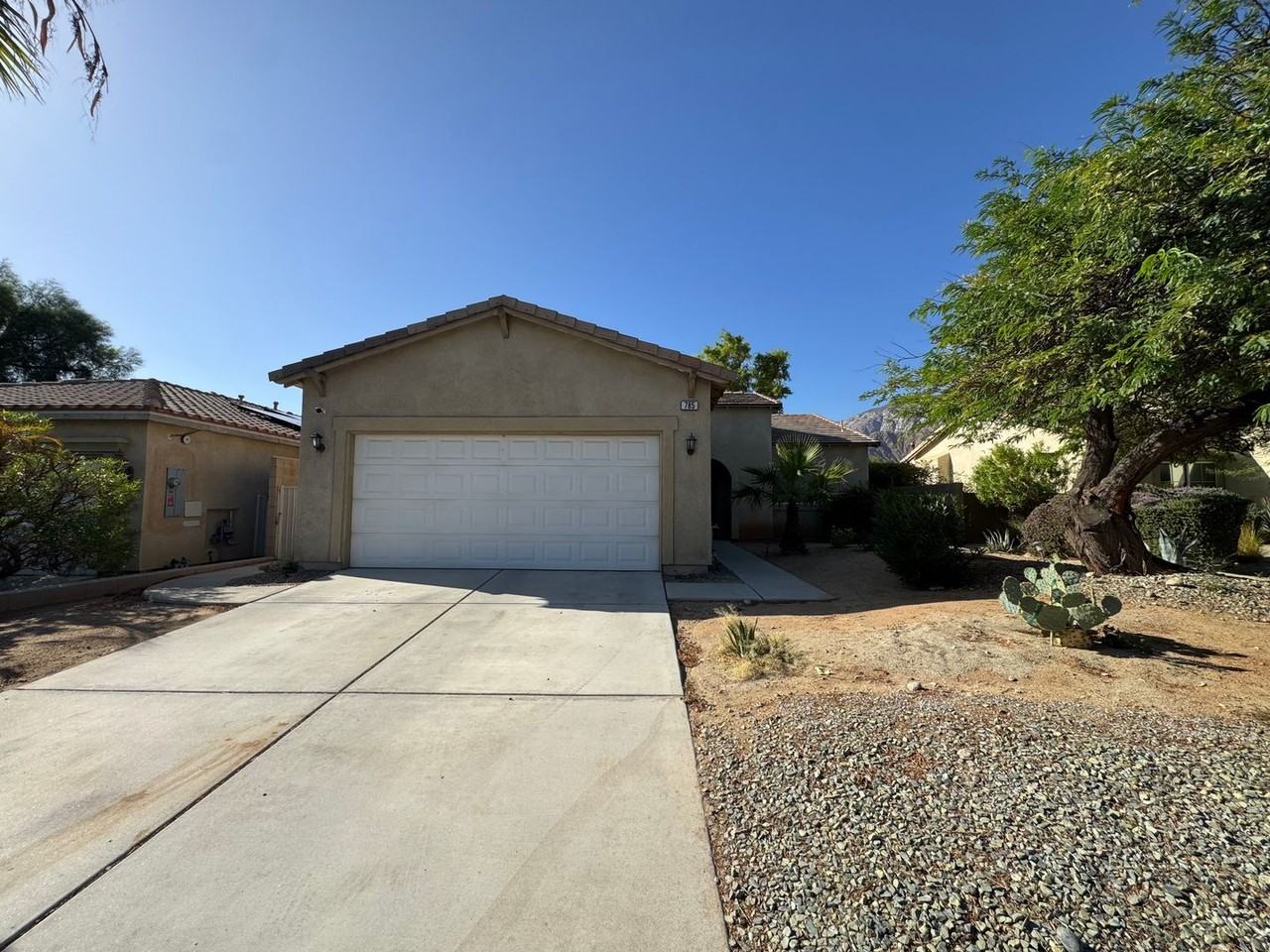 785 Ventana Rdg - Photo 2 of 20