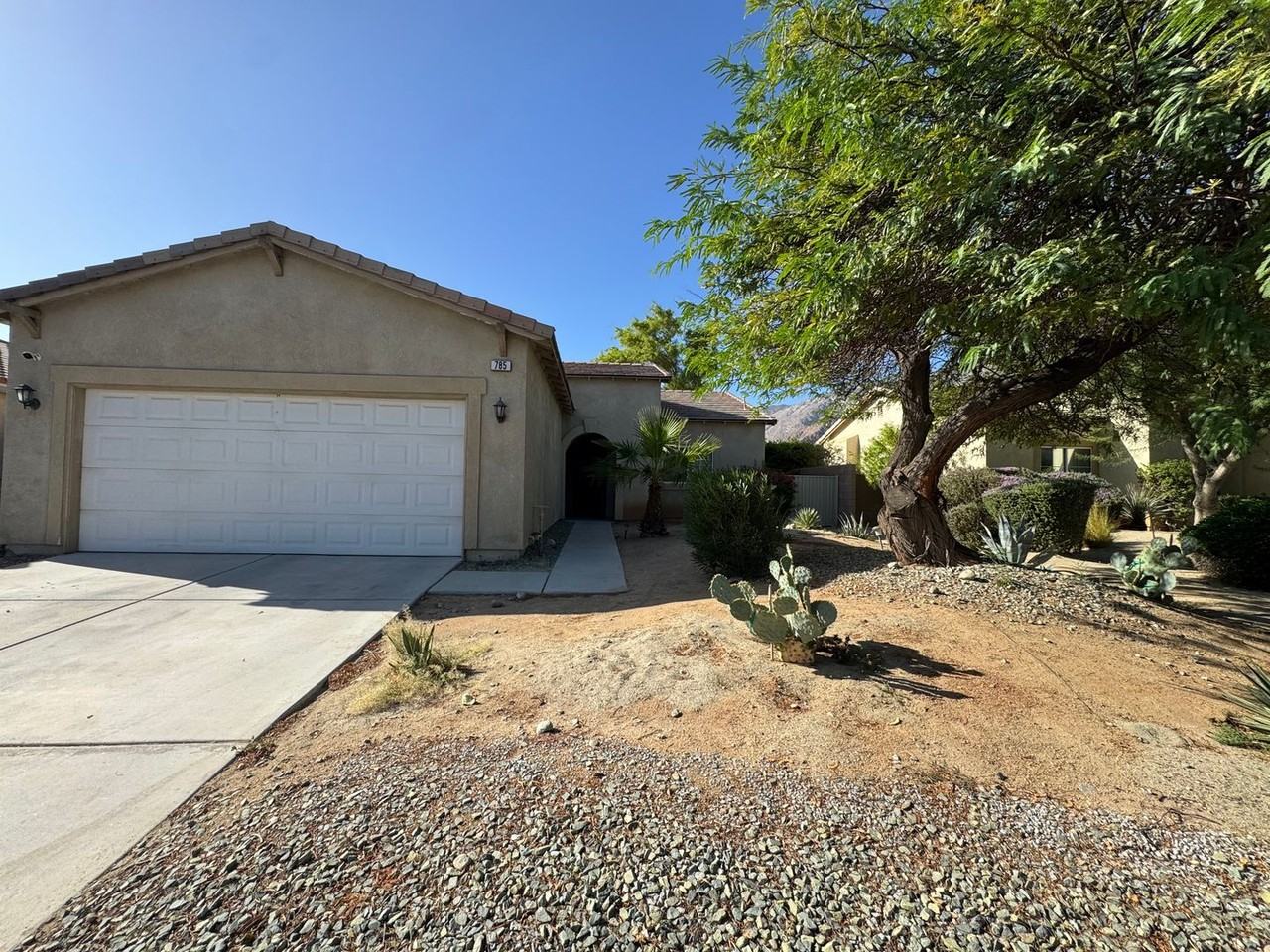 785 Ventana Rdg - Photo 3 of 20