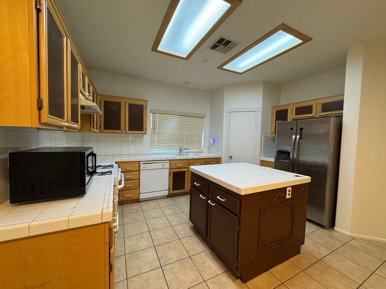 785 Ventana Rdg - Photo 6 of 20