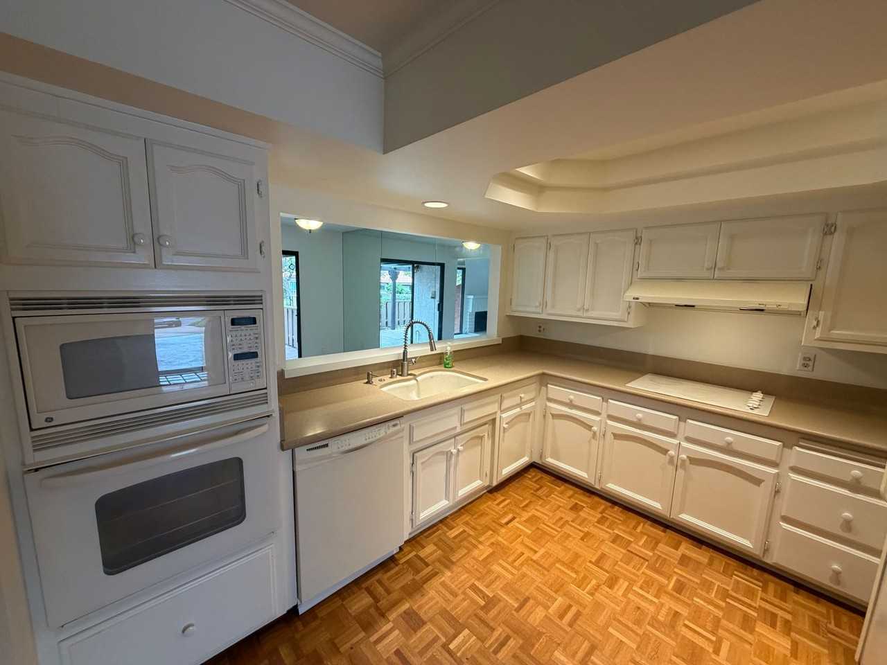 4569 Foxenwood Ln - Photo 5 of 20