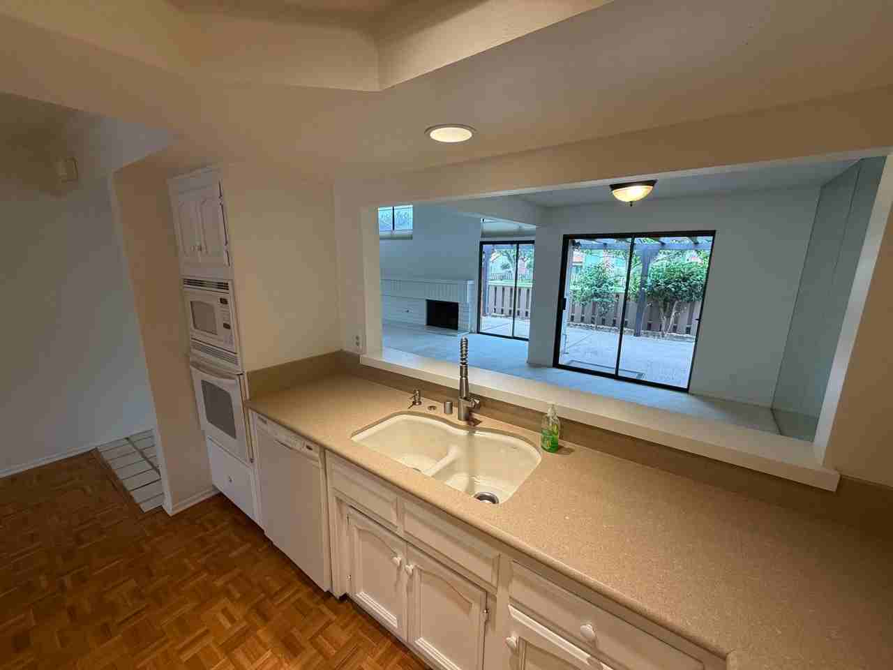 4569 Foxenwood Ln - Photo 6 of 20