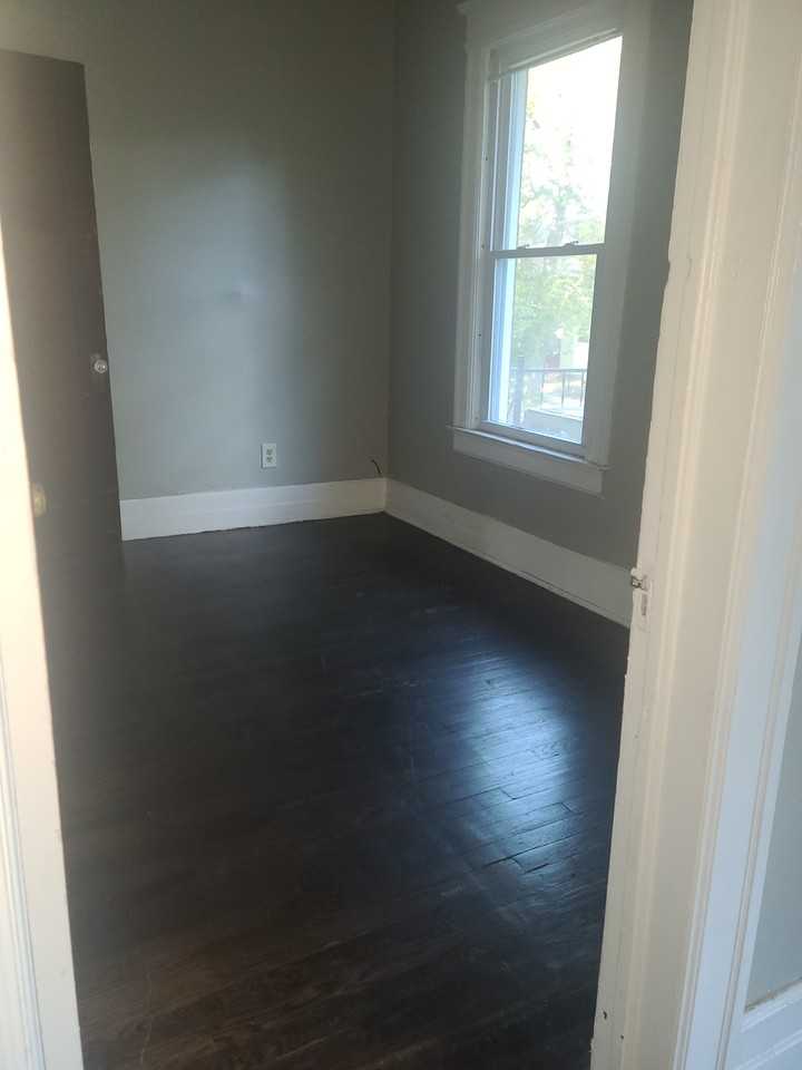 1465 Hubbard St #1 - Photo 3 of 10