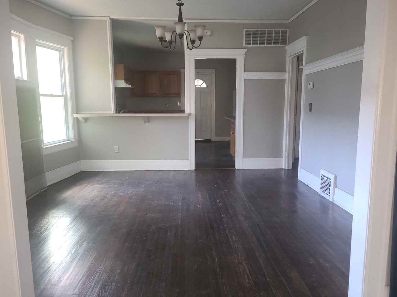 1465 Hubbard St #1 - Photo 4 of 10