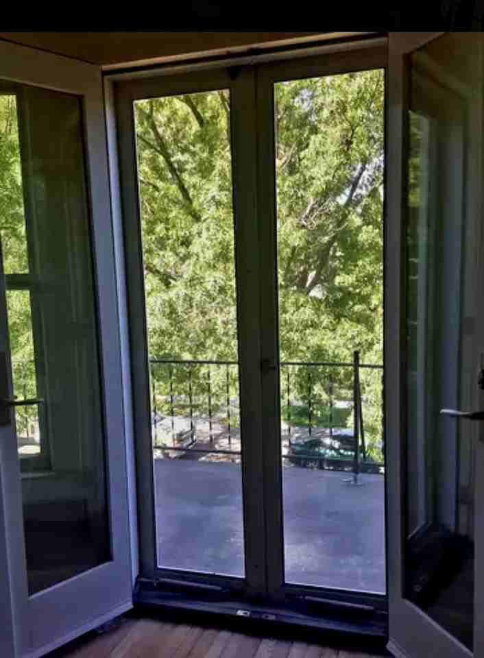1465 Hubbard St #1 - Photo 6 of 10