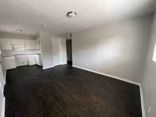 1202 S 4th St #8 - Photo 5 of 11