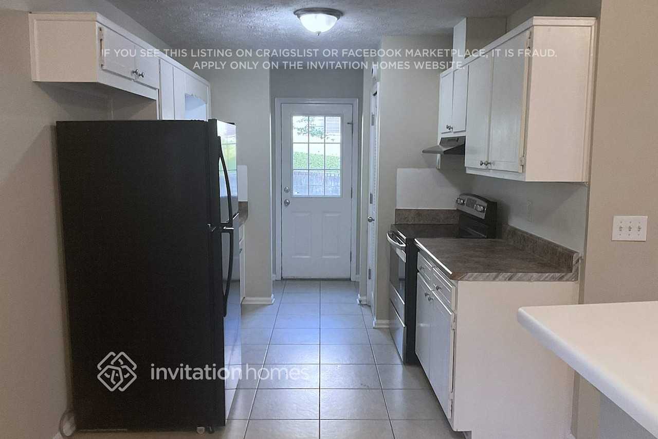 4038 Warren Rd - Photo 5 of 12