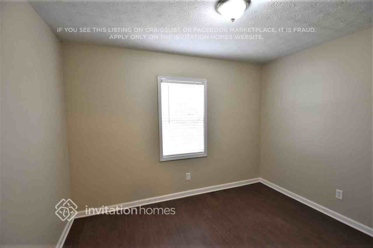4038 Warren Rd - Photo 7 of 12