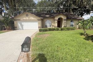 featured image of 763 Sagewood Dr