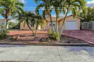 featured image of 11218 Sw 167th St