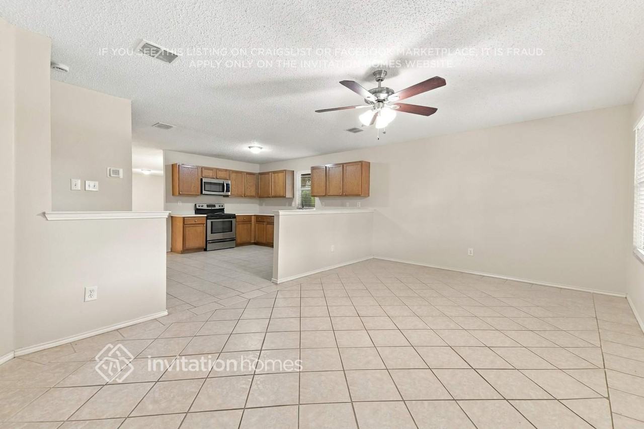 4604 Bellcrest Dr - Photo 6 of 17