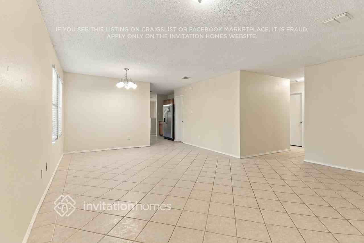 4604 Bellcrest Dr - Photo 7 of 17