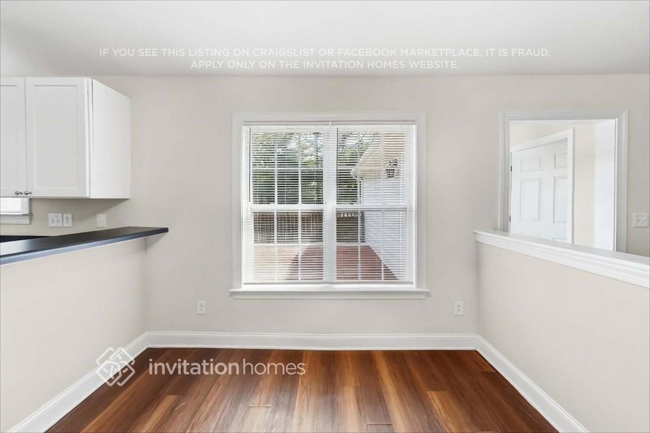 2420 Laura Dr - Photo 6 of 20