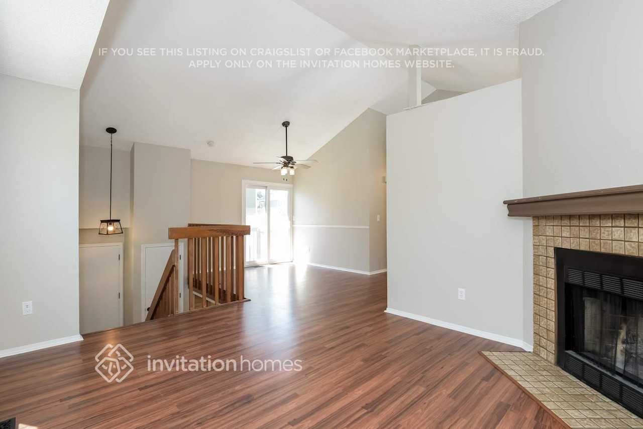 17487 E Plateau Dr - Photo 4 of 16