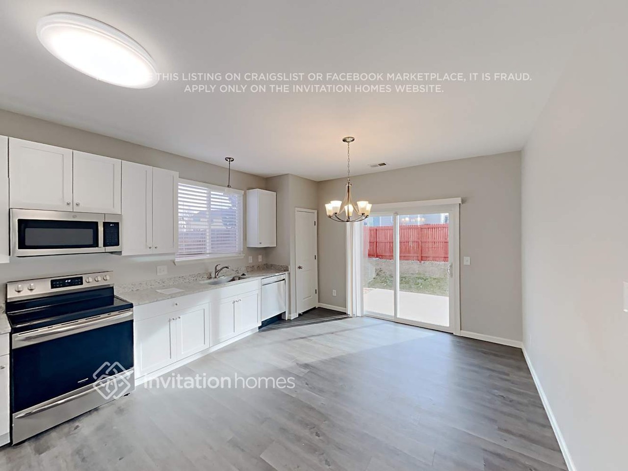 20166 E Belleview Ln - Photo 7 of 18