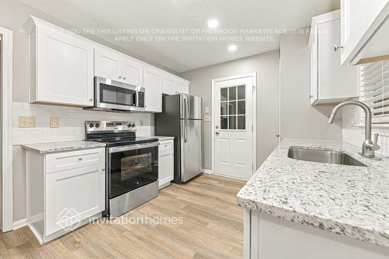 3 Mattie Ct - Photo 4 of 17