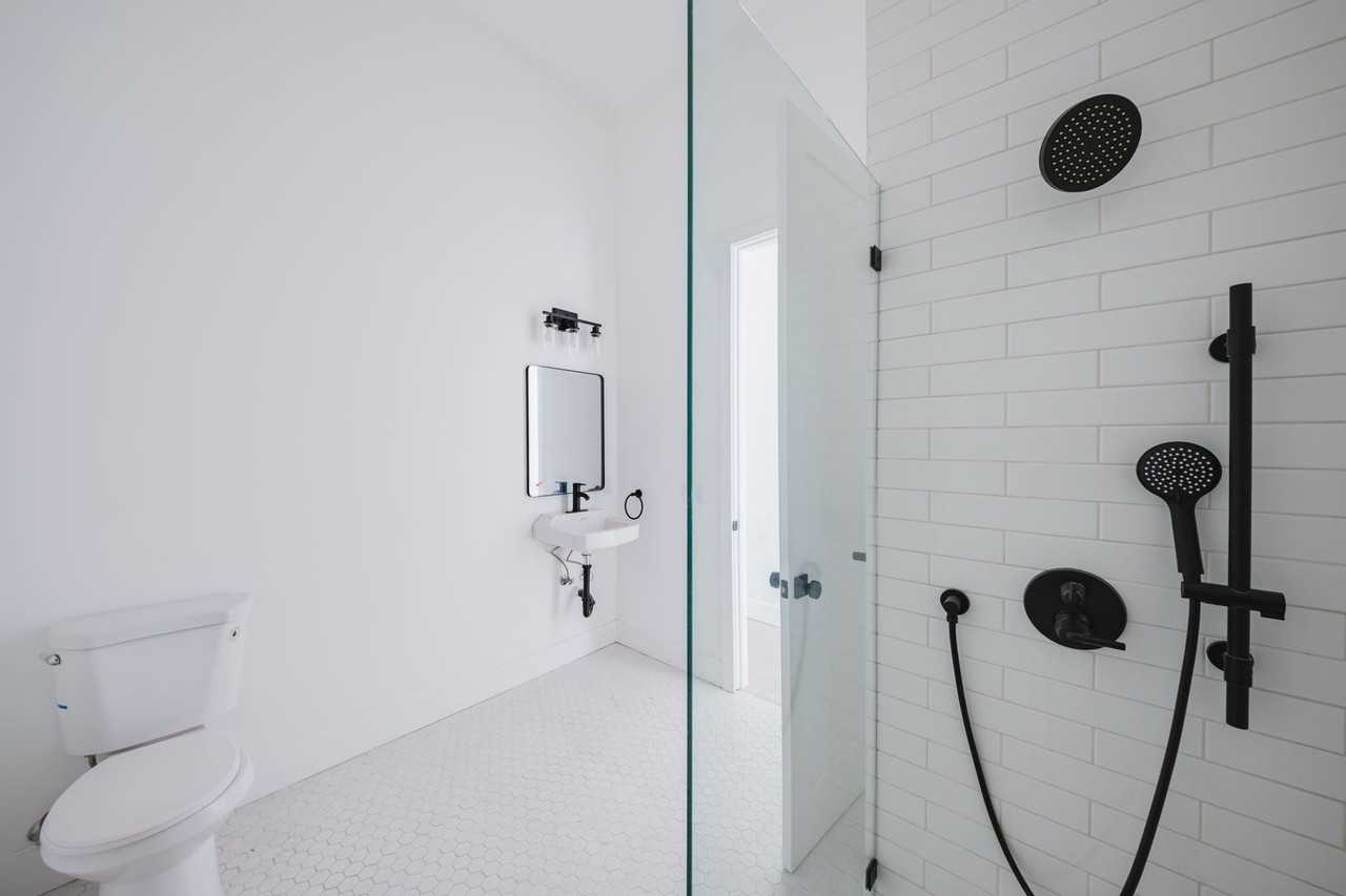 MC 7764 Santa Monica Properties, LLC - Photo 6 of 16