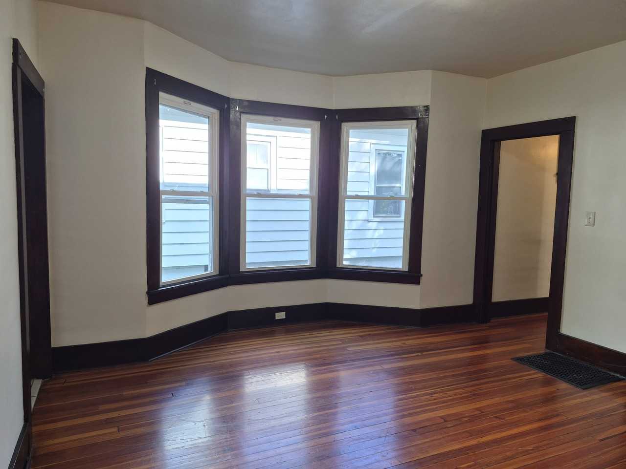 173 Mather St #1 - Photo 5 of 16