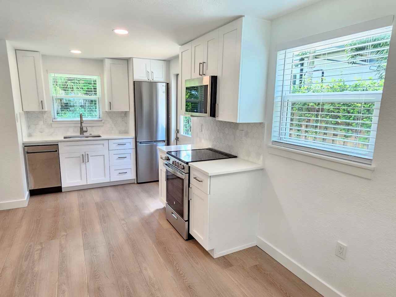5011 Susan Ave #98MCM - Photo 3 of 8