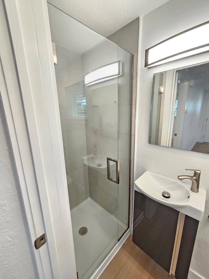 5011 Susan Ave #98MCM - Photo 5 of 8