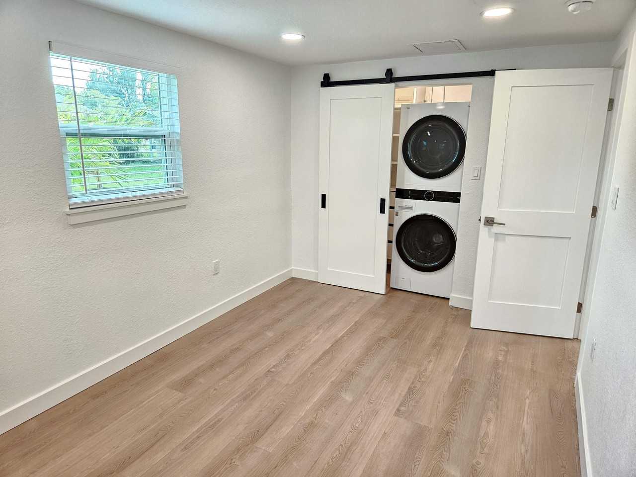 5011 Susan Ave #98MCM - Photo 7 of 8