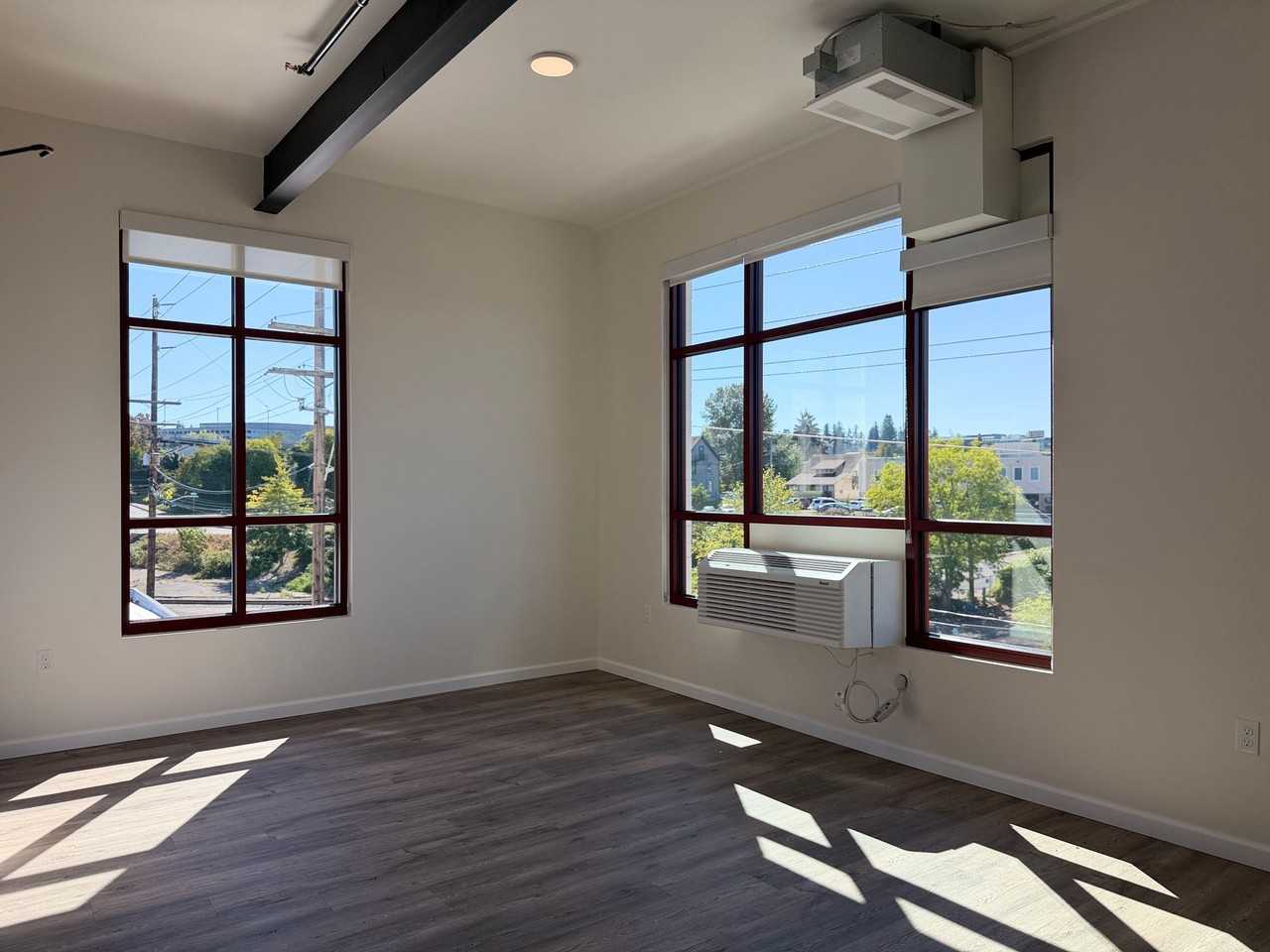 The Malt House Apartment Homes - Photo 5 of 38