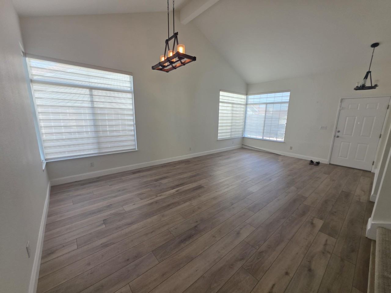 35 Beechwood Ct #1 - Photo 2 of 20