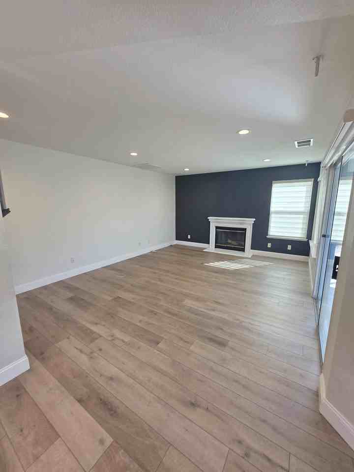35 Beechwood Ct #1 - Photo 5 of 20