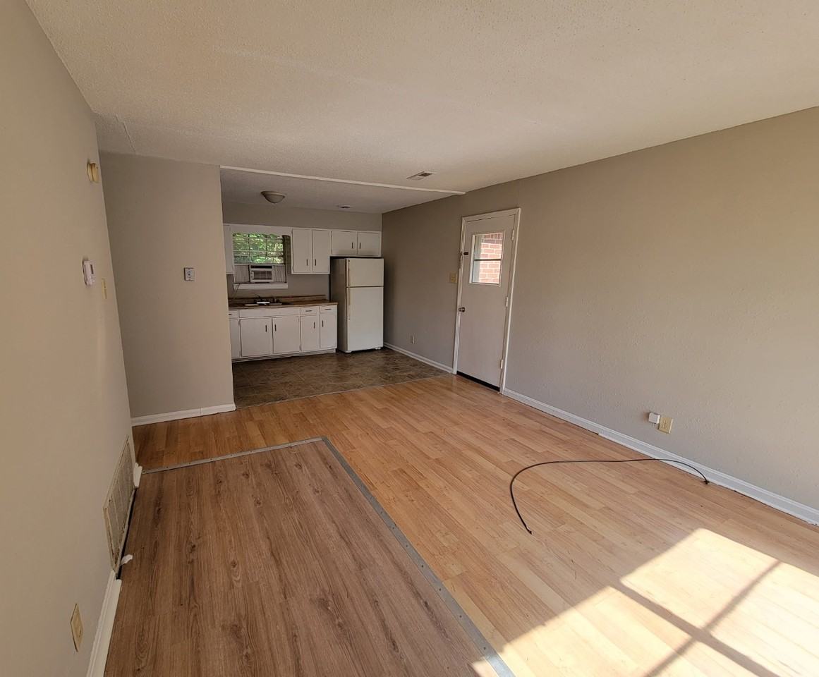 29 Richard Rd - Photo 3 of 11