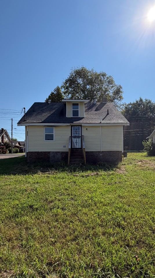 731 N Hays Ave - Photo 4 of 11