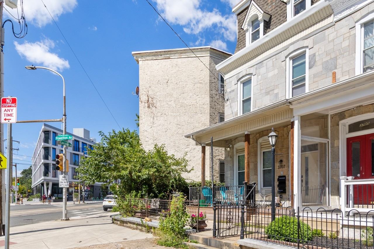3707 Powelton Ave - Photo 3 of 5