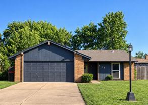 1118 E Knapp Ave - Photo 1 of 1
